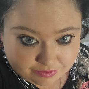 Meet your Posher, Abbie